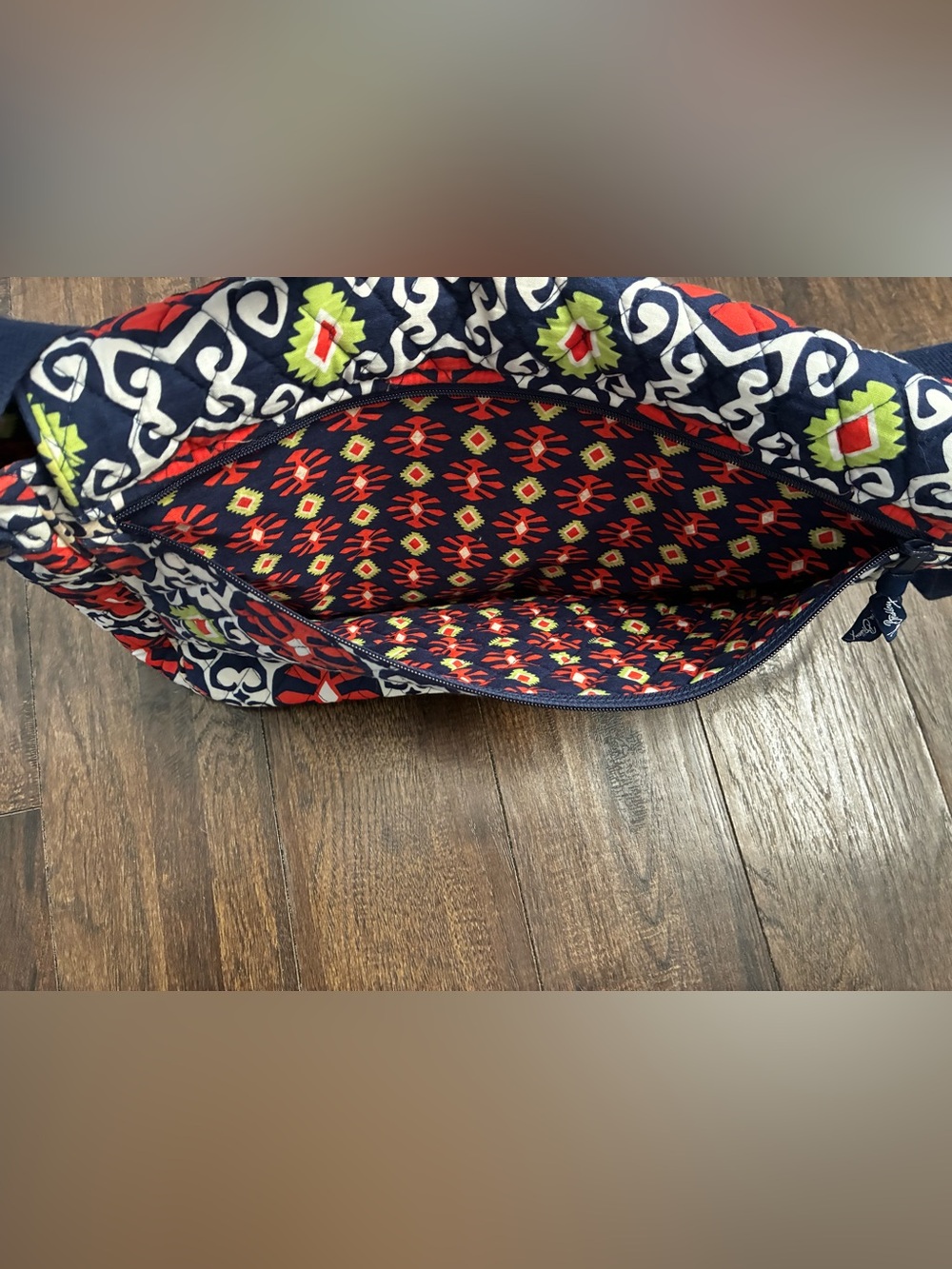 Vera Bradley Sun Valley Messenger Bag - Picture 4 of 14